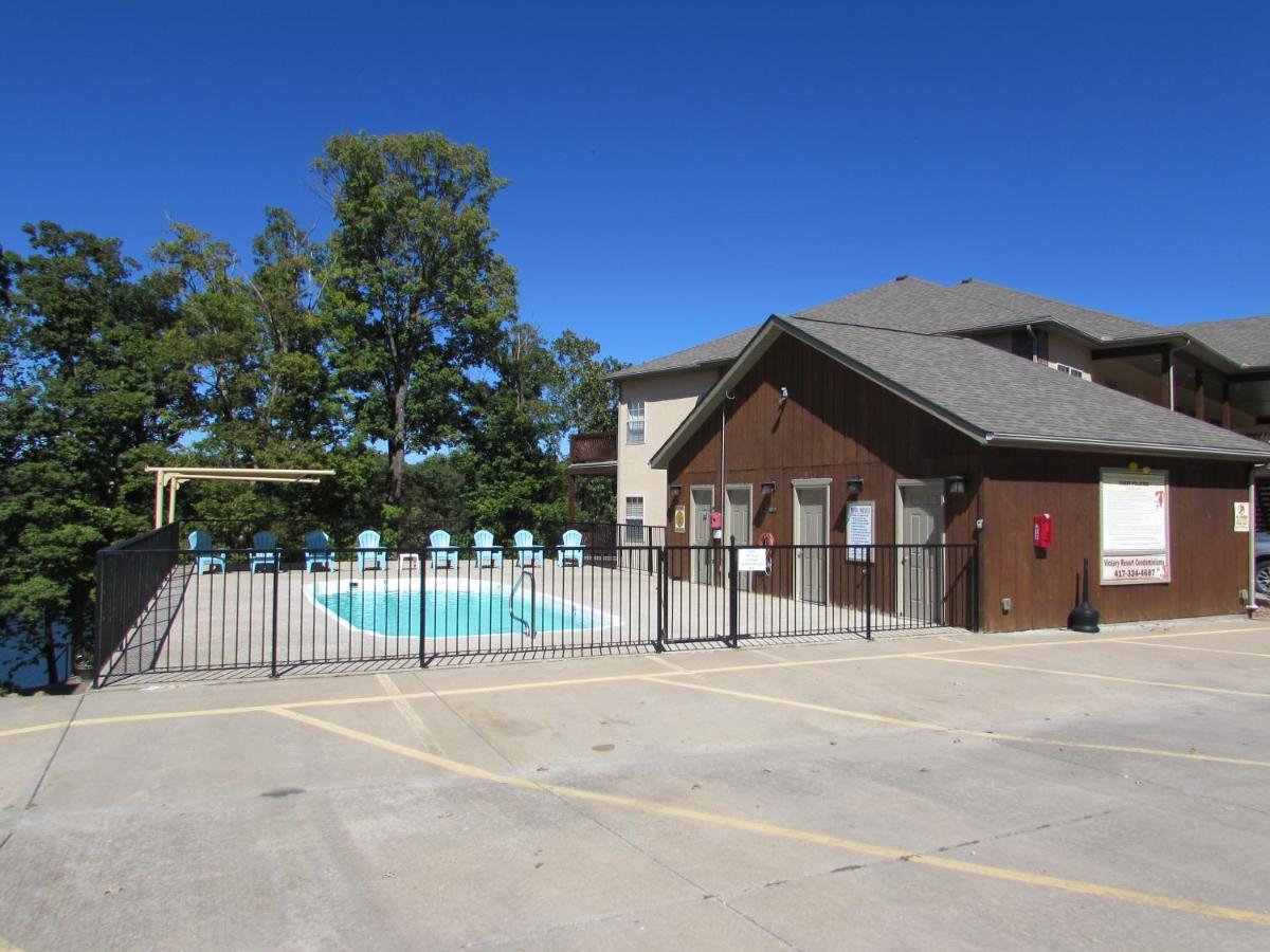 Lower Level Condo B-2 With Dock Hollister Exterior photo